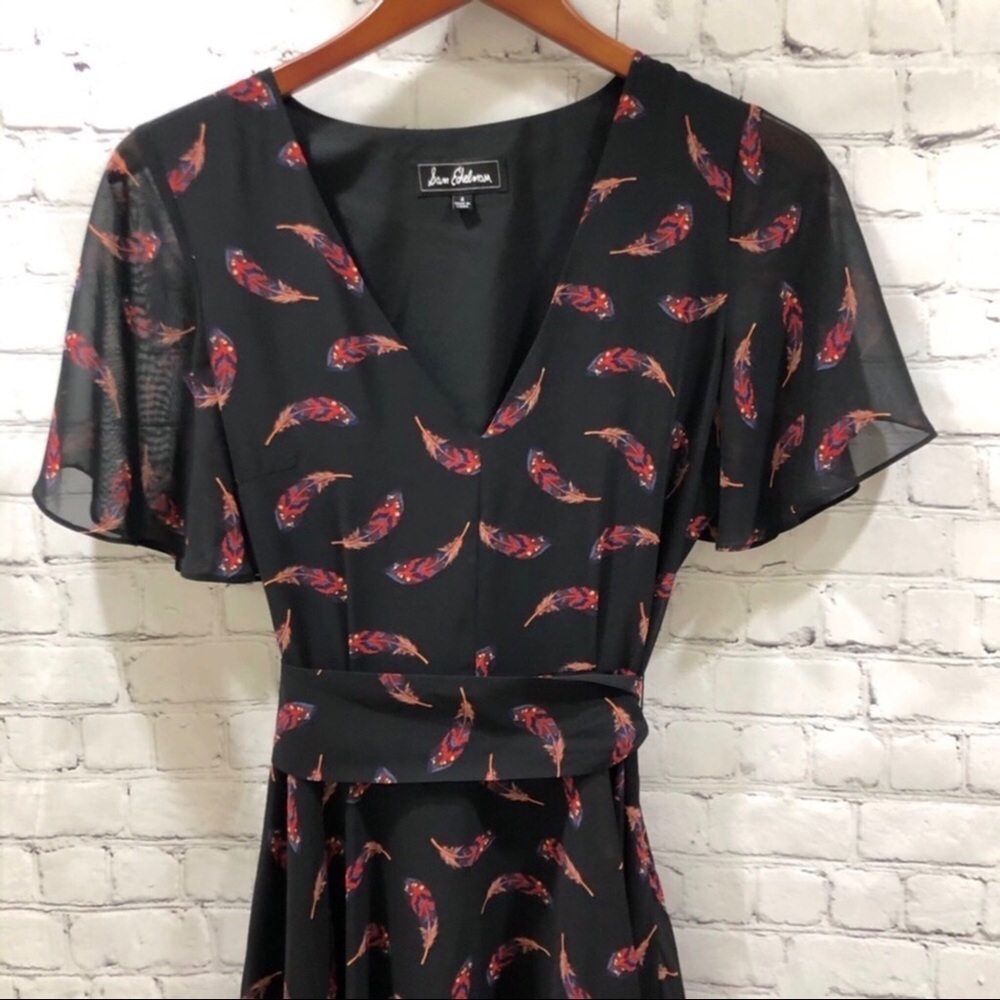 Sam Edelman Handkerchief Dress Boho Feather Print Size 4 Black - Picture 5 of 8